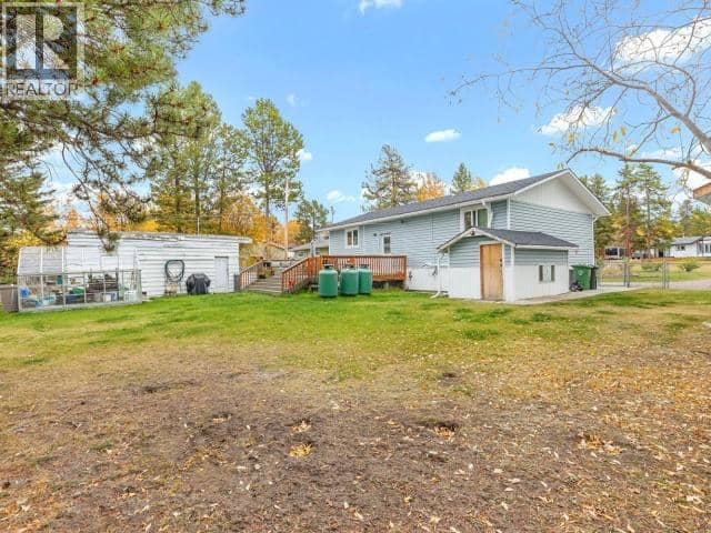 29 10th Avenue — photo 20 of 37