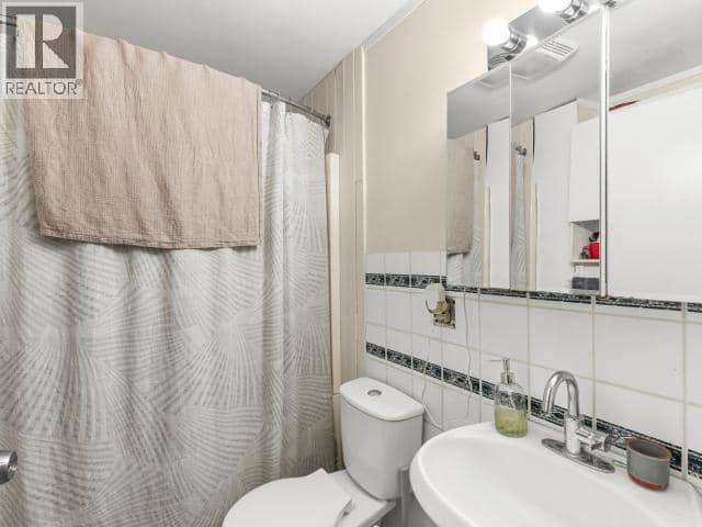29 10th Avenue — photo 26 of 37