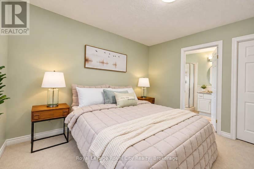 91 Harper Crescent — photo 20 of 40