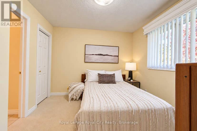 91 Harper Crescent — photo 23 of 40