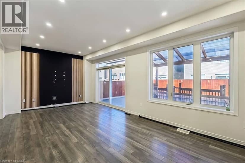 16 ALEXANDRA Drive — photo 10 of 40