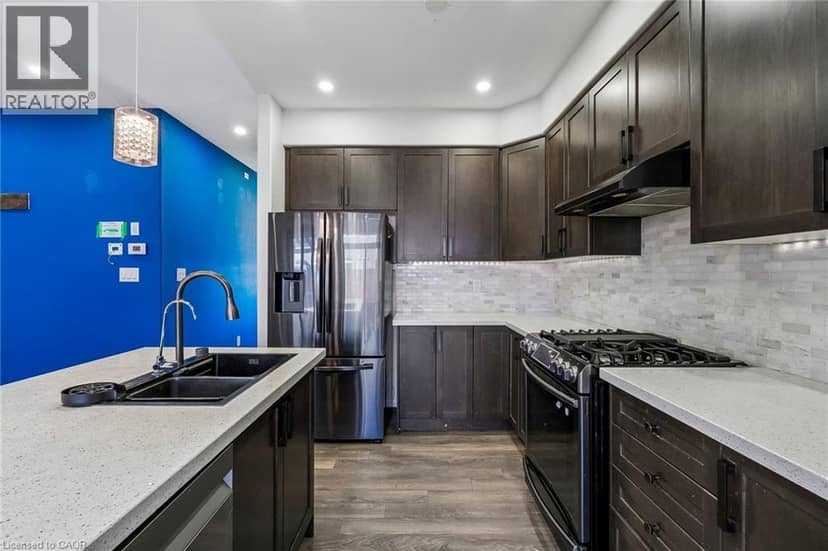16 ALEXANDRA Drive — photo 12 of 40