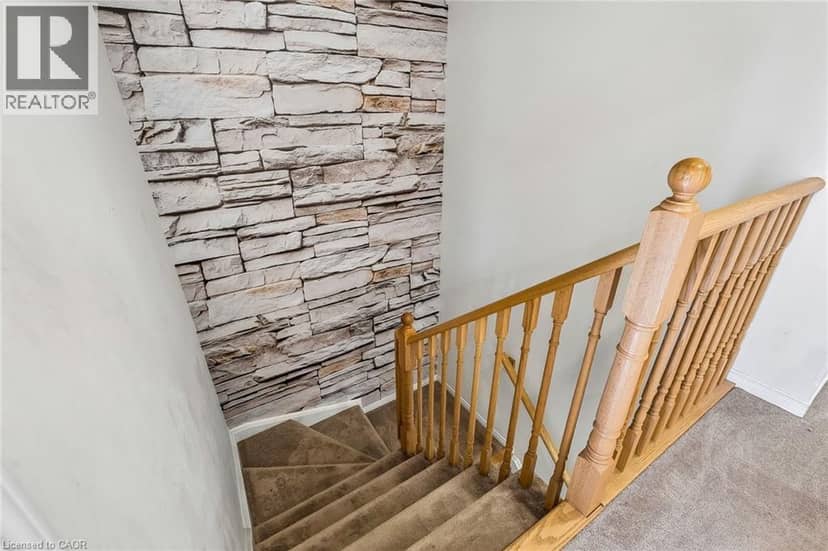 16 ALEXANDRA Drive — photo 14 of 40