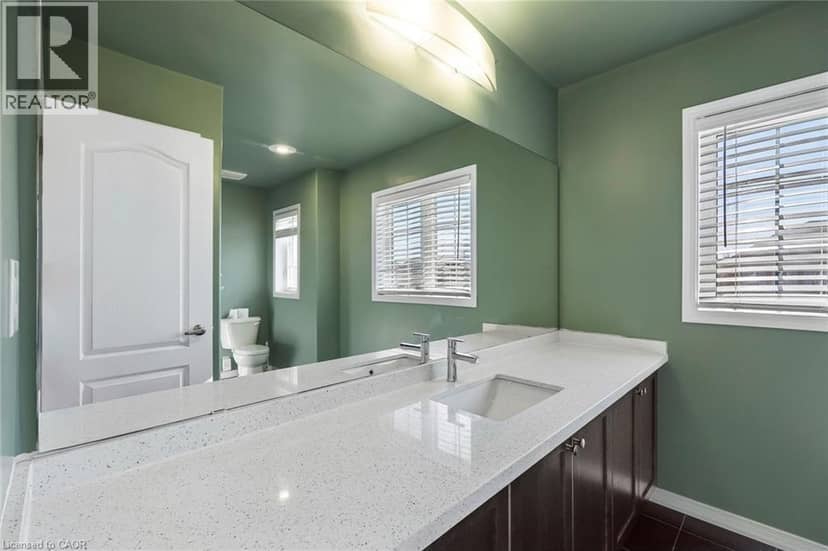 16 ALEXANDRA Drive — photo 24 of 40
