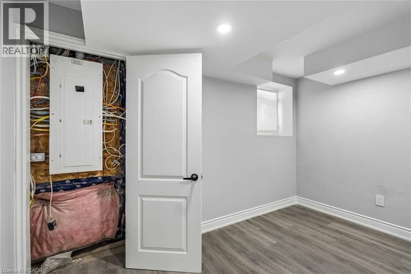 16 ALEXANDRA Drive — photo 30 of 40