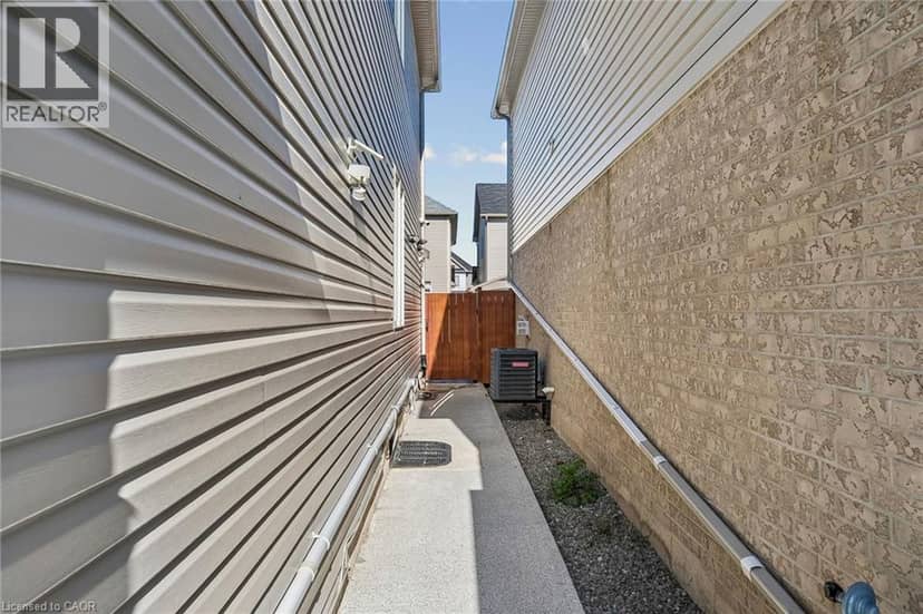 16 ALEXANDRA Drive — photo 38 of 40