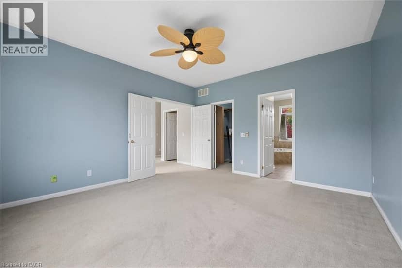 83 GLAZEBROOK Crescent — photo 19 of 40
