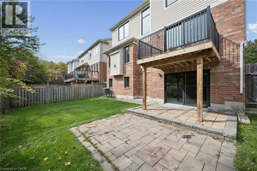 83 GLAZEBROOK Crescent — photo 33 of 40