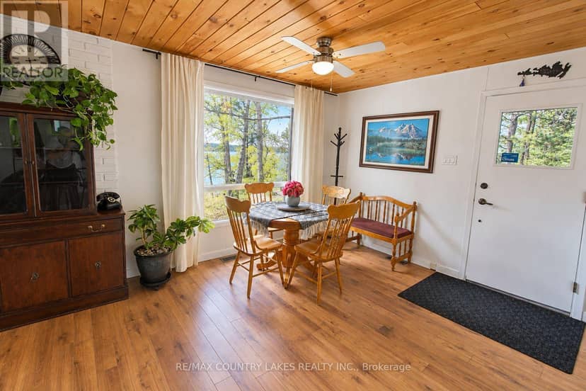 31 Hillcrest Avenue — photo 12 of 40