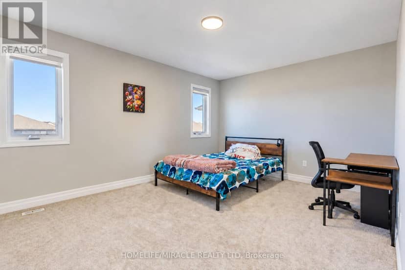 60 Lark Street — photo 14 of 38