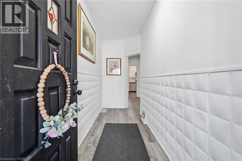 26 SHERMAN Avenue N, Hamilton, photo 3