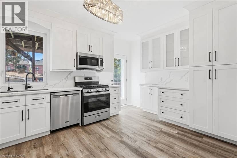 26 SHERMAN Avenue N, Hamilton, photo 4