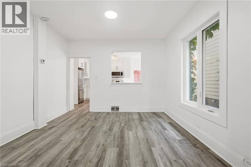 26 SHERMAN Avenue N, Hamilton, photo 8