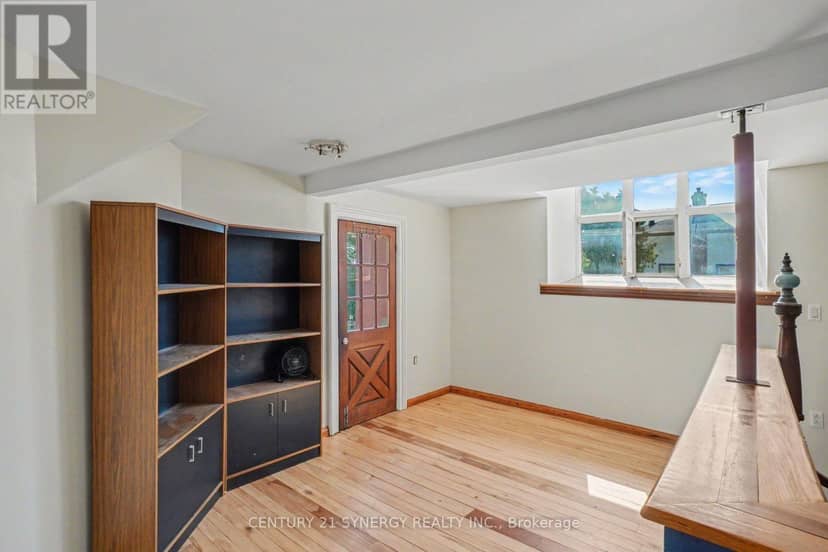 38 Main Street E — photo 18 of 40