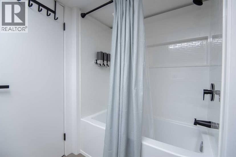 118 Eversole Crescent — photo 26 of 40