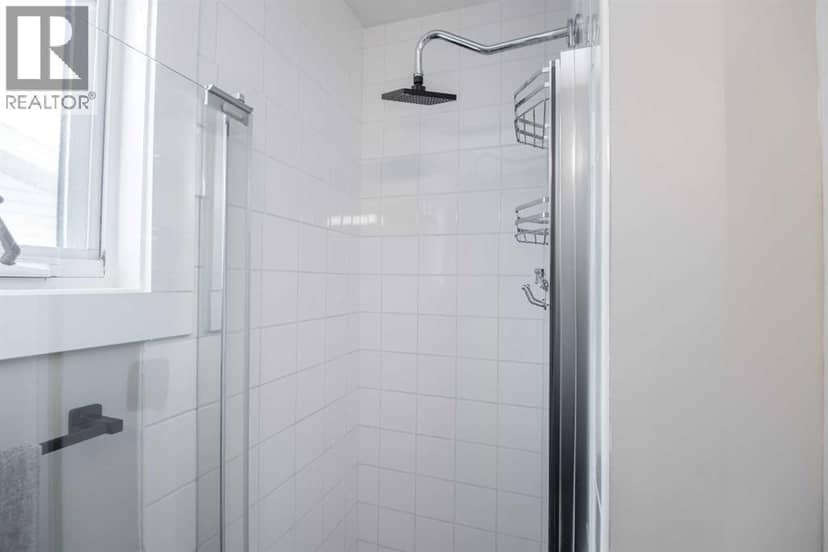 118 Eversole Crescent — photo 12 of 40