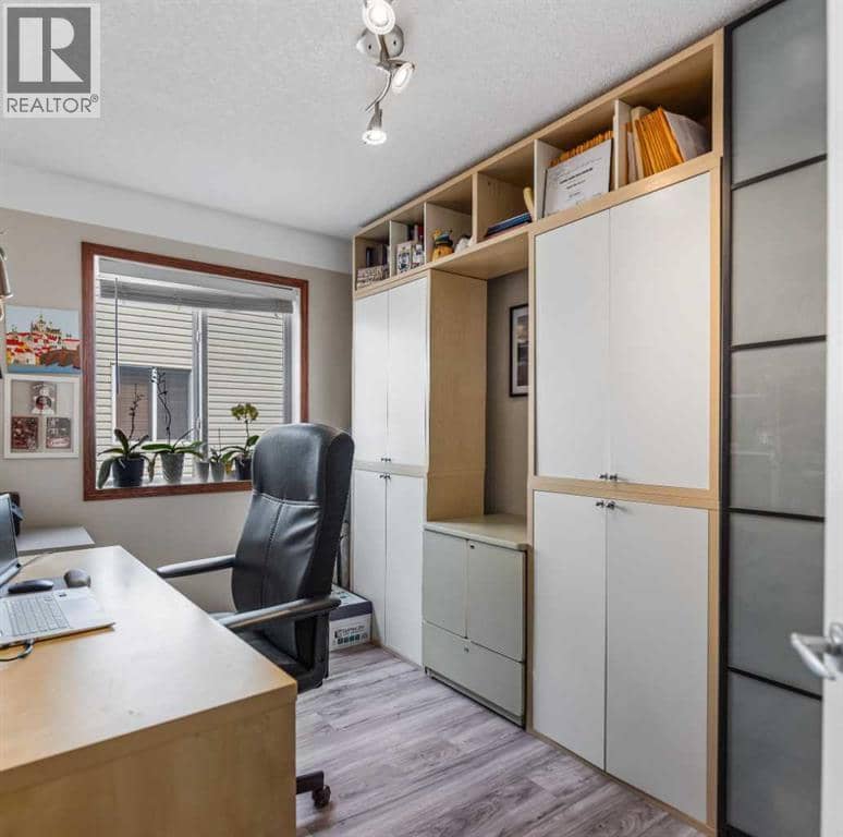 123 Hawkmere View — photo 10 of 40