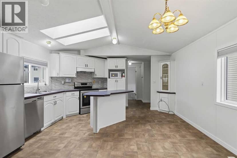 284 Caouette Crescent — photo 10 of 35