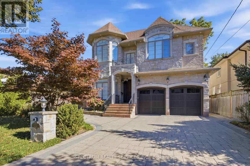223 Lennox Avenue, Richmond Hill