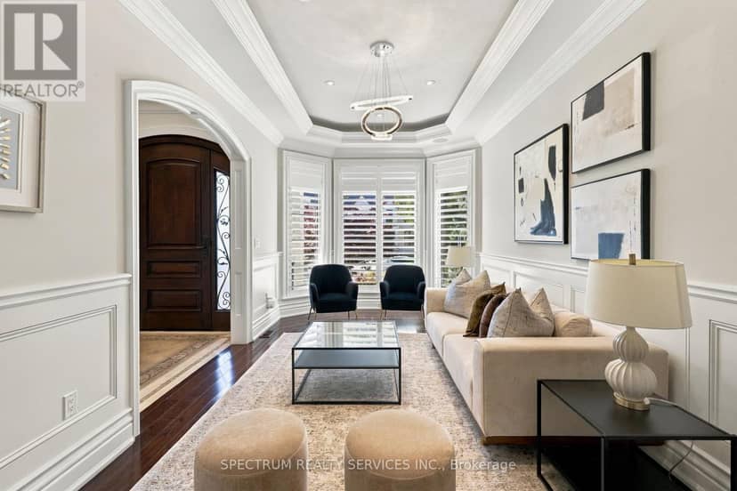 223 Lennox Avenue, Richmond Hill, photo 3