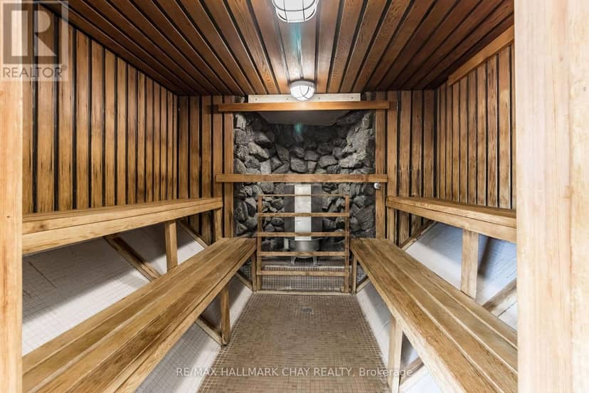 317 - 1333 Bloor Street — photo 32 of 36