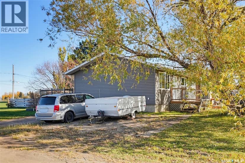 214 8th AVENUE W, Watrous