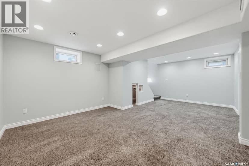 214 8th AVENUE W — photo 14 of 37