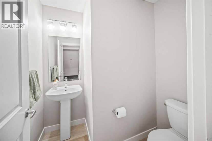 210 Crestbrook Common SW — photo 16 of 36