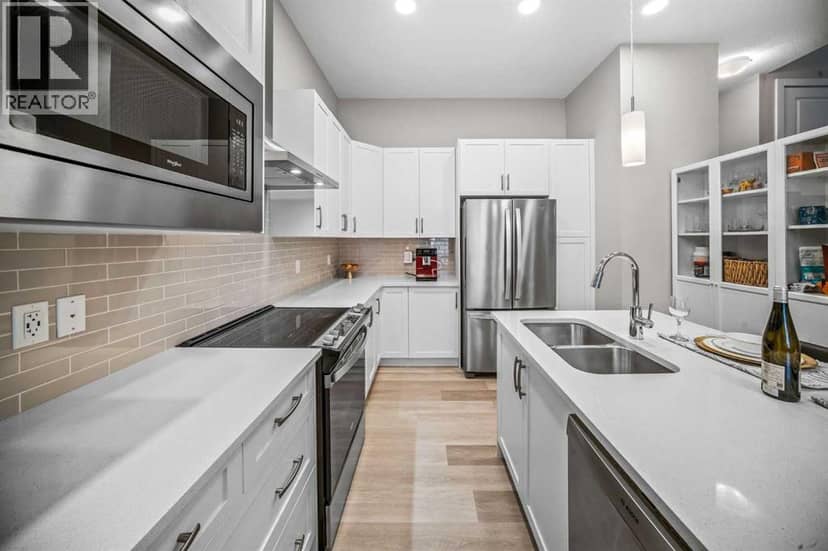 210 Crestbrook Common SW — photo 11 of 36