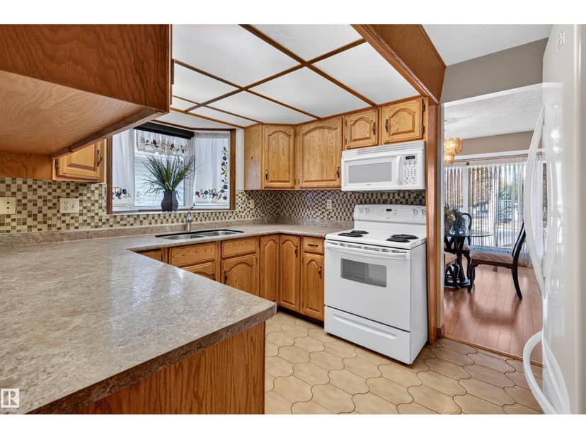7 Langholm Dr, St. Albert, photo 4