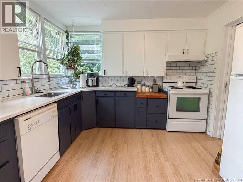 107 Sharkey Street — photo 9 of 28