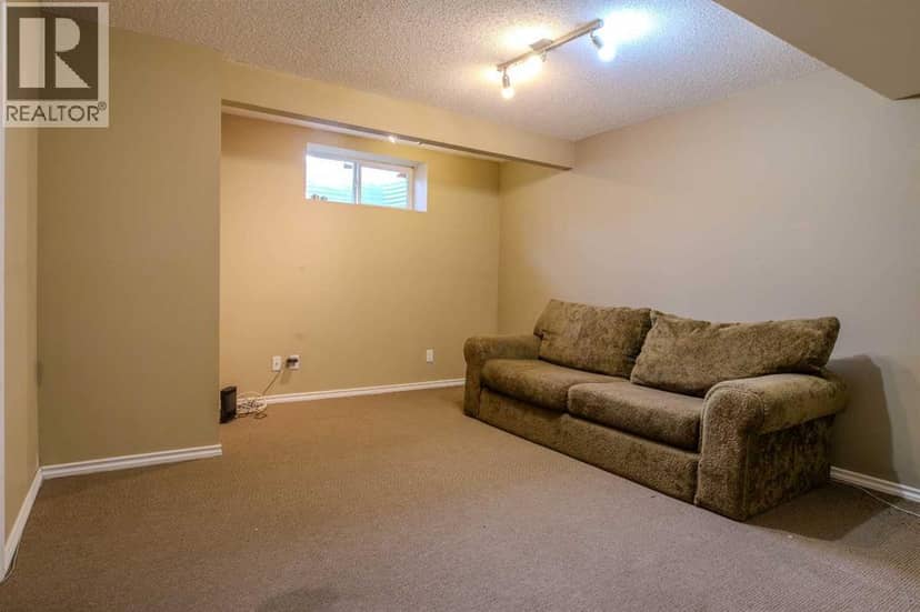 161 Saddlecrest Close NE — photo 28 of 40