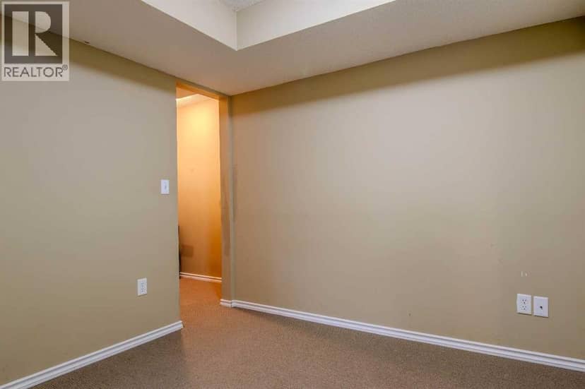 161 Saddlecrest Close NE — photo 35 of 40