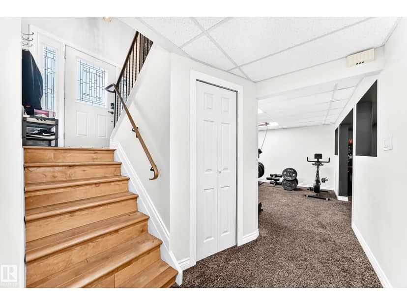 87 Waverley Cr — photo 40 of 40