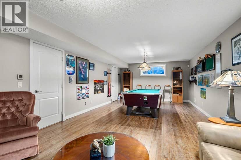 87 Brightonstone Gardens SE — photo 21 of 40