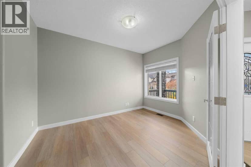 87 Brightonstone Gardens SE — photo 12 of 40