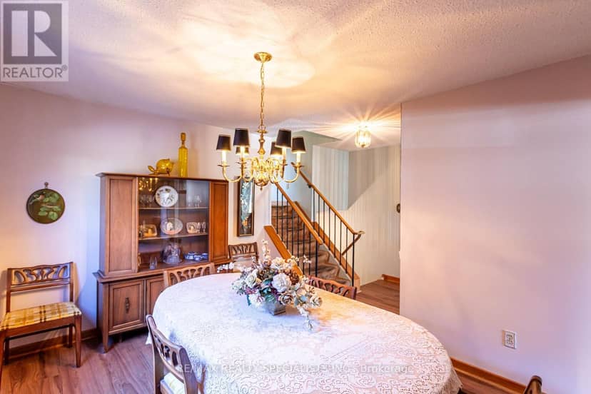 2412 Brasilia Circle — photo 16 of 40