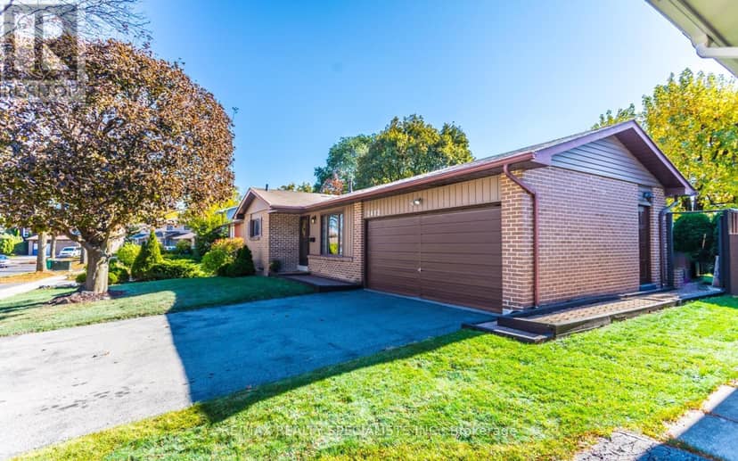 2412 Brasilia Circle, Mississauga, photo 2