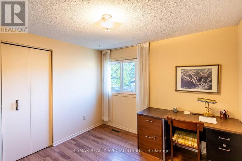 2412 Brasilia Circle — photo 20 of 40