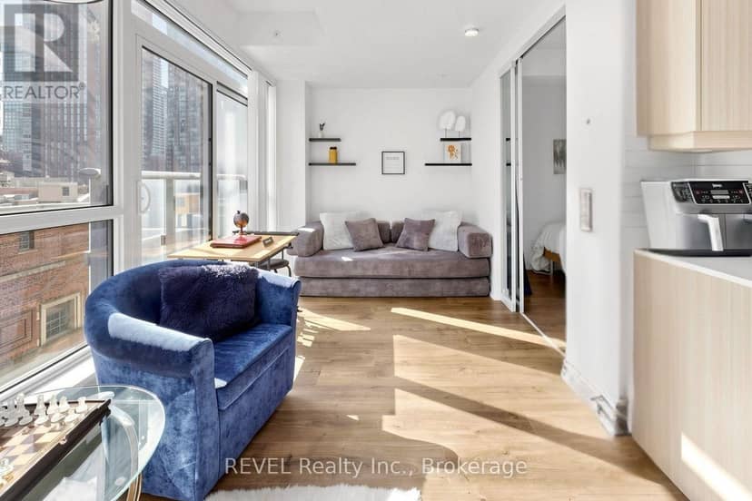 705 - 30 Nelson Street — photo 11 of 40