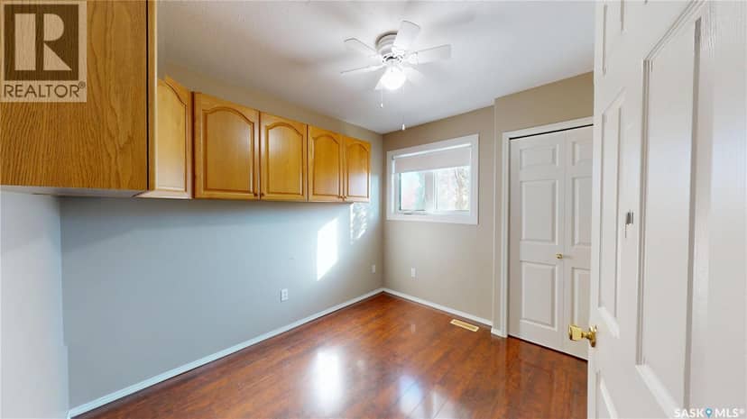 803 Swan CRESCENT — photo 23 of 40