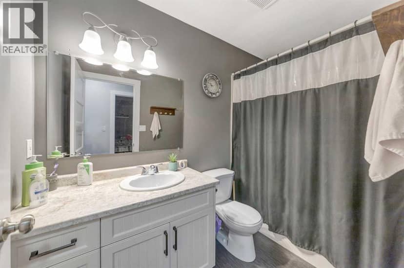 6501 39 Street — photo 12 of 32