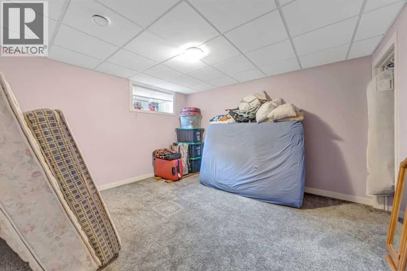 6501 39 Street — photo 20 of 32