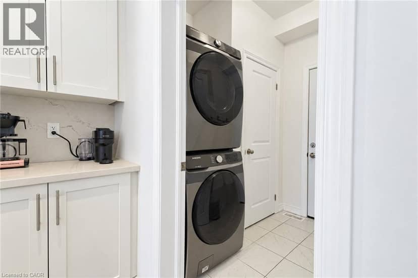 60 STARLING Drive — photo 13 of 39