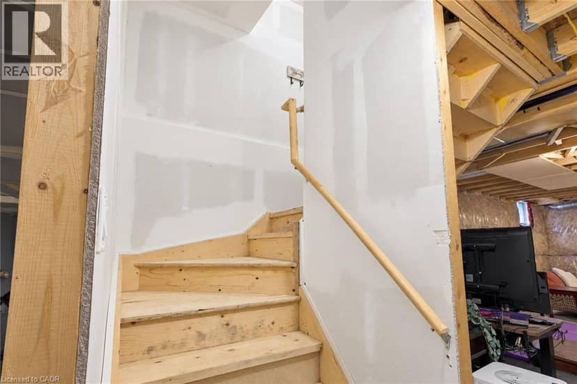 60 STARLING Drive — photo 30 of 39