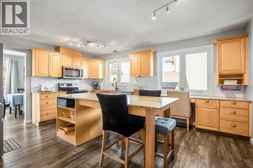 71 Strathclair Rise SW, Calgary, photo 8