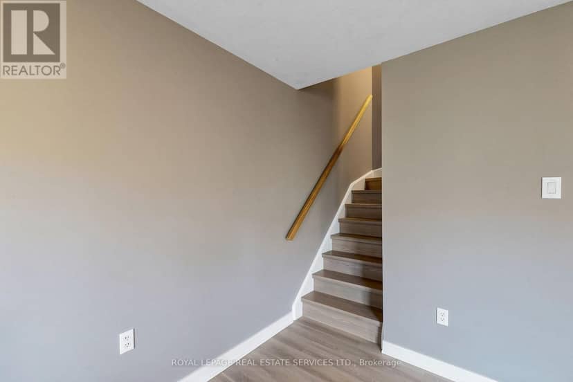 208 - 2001 Bonnymede Drive — photo 12 of 32