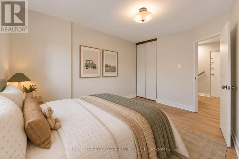 208 - 2001 Bonnymede Drive — photo 17 of 32