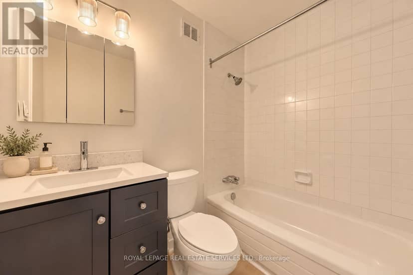 208 - 2001 Bonnymede Drive — photo 19 of 32