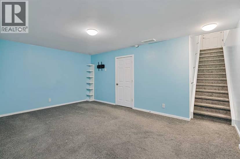 188 Yorkville Avenue SW — photo 37 of 40